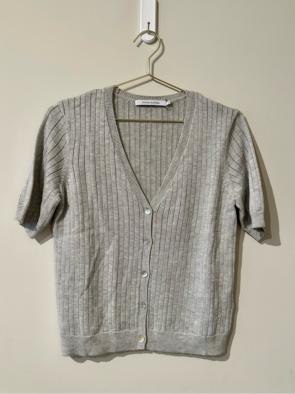 Stitches and Stripes Gray Button Down Short Sleeve Top size XS. NWOT